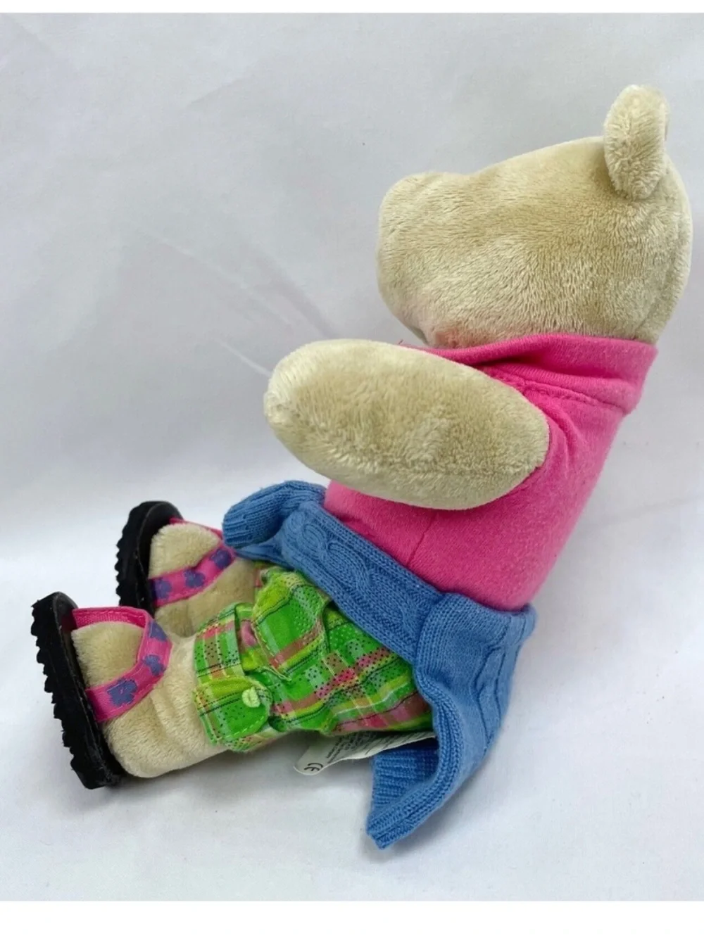 Starbucks Barista preppy Bear in Pink Shirt and Green Shorts sweater 2007 62th